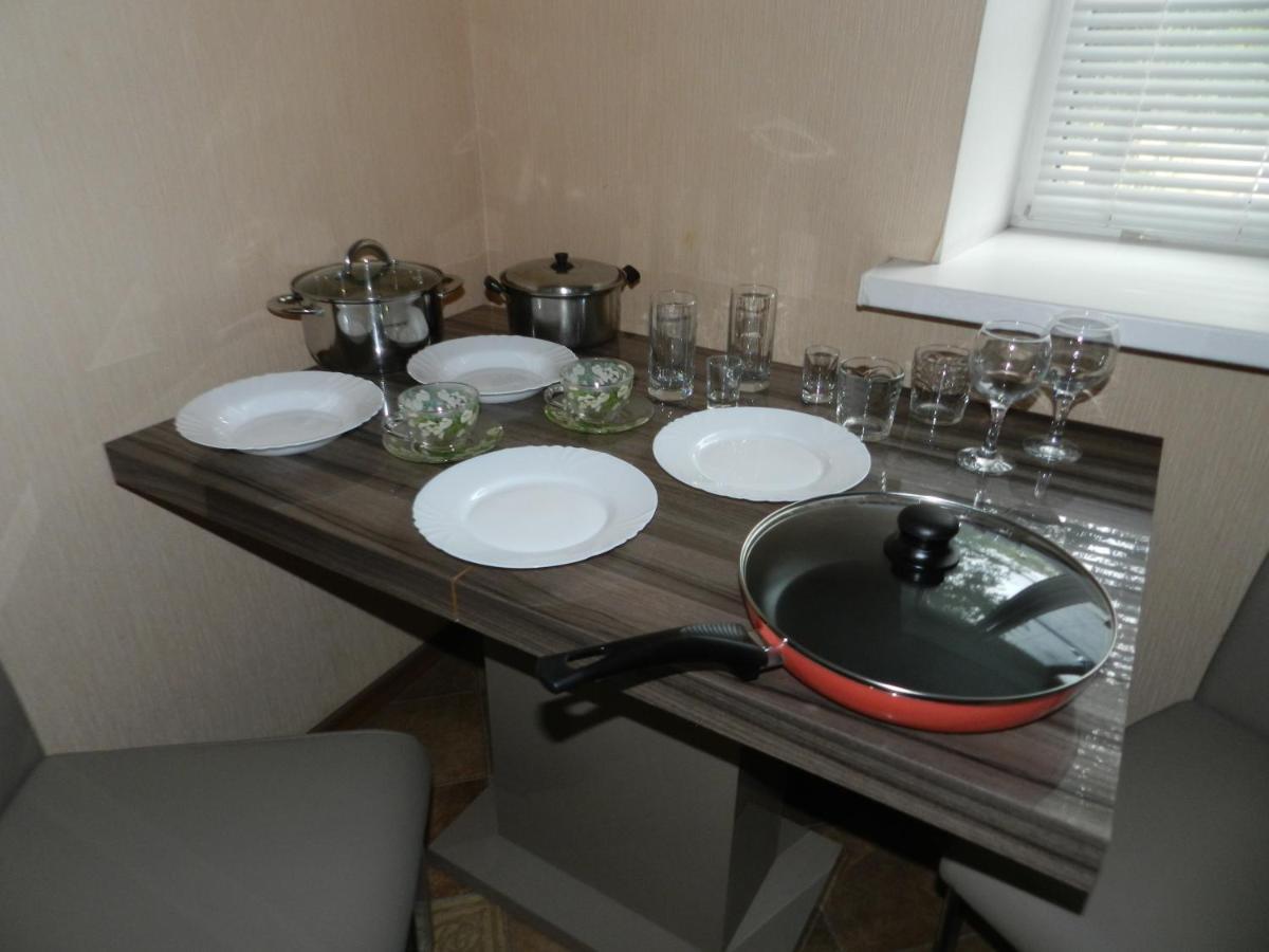 Zaporizhia 1-Room Luxury Apartment On Sobornyi Avenue 170-V, By Grandhome מראה חיצוני תמונה